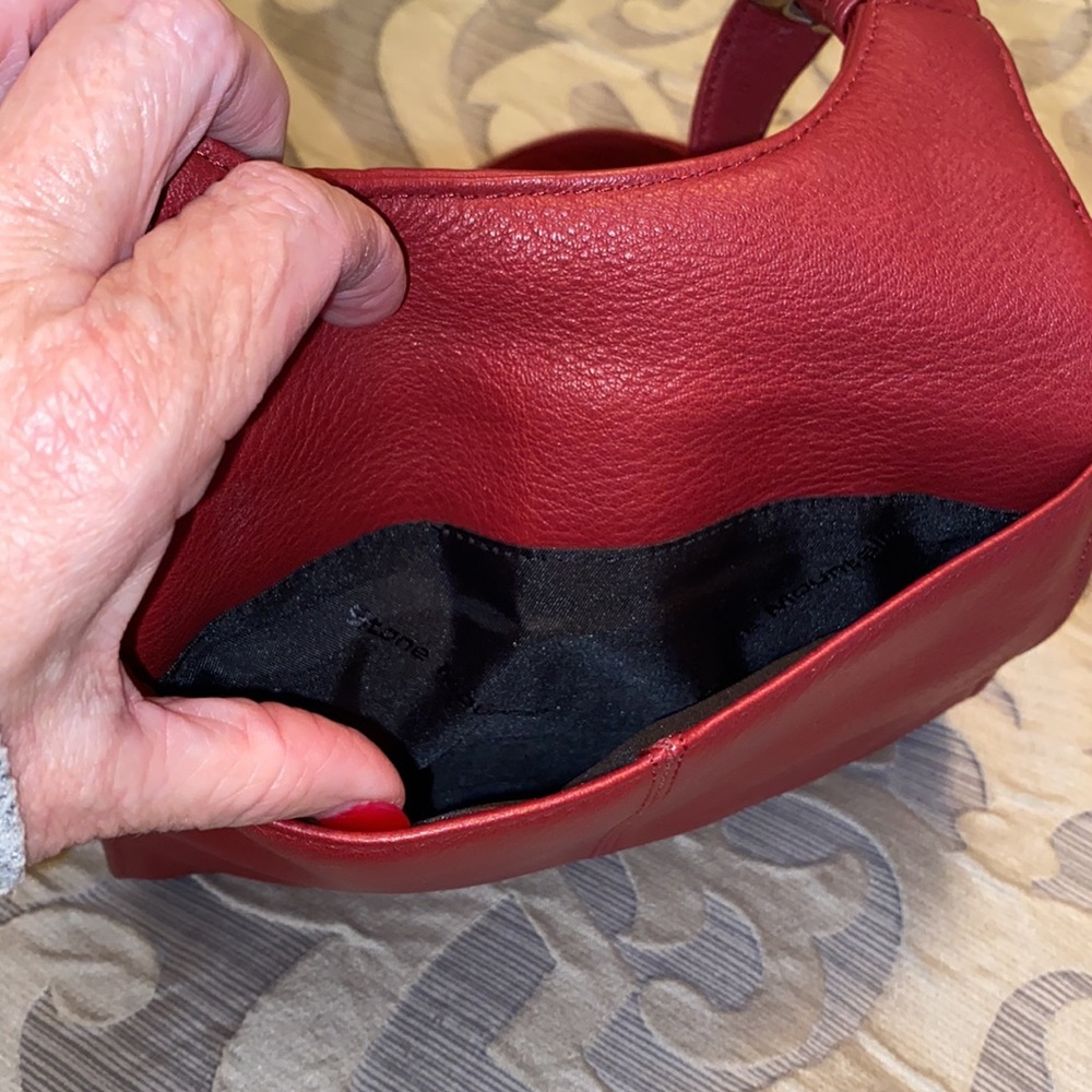 EUC Stone Mountain Crossbody bag. - Picture 8 of 13
